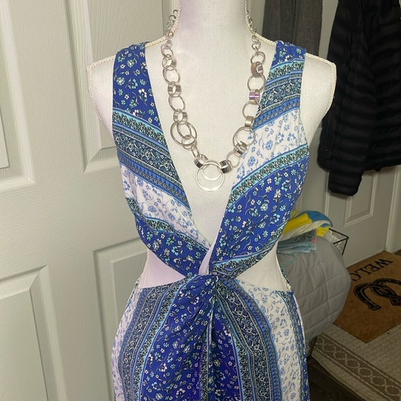 YEMAYA Dresses & Skirts - Blue and white floral dress NWT